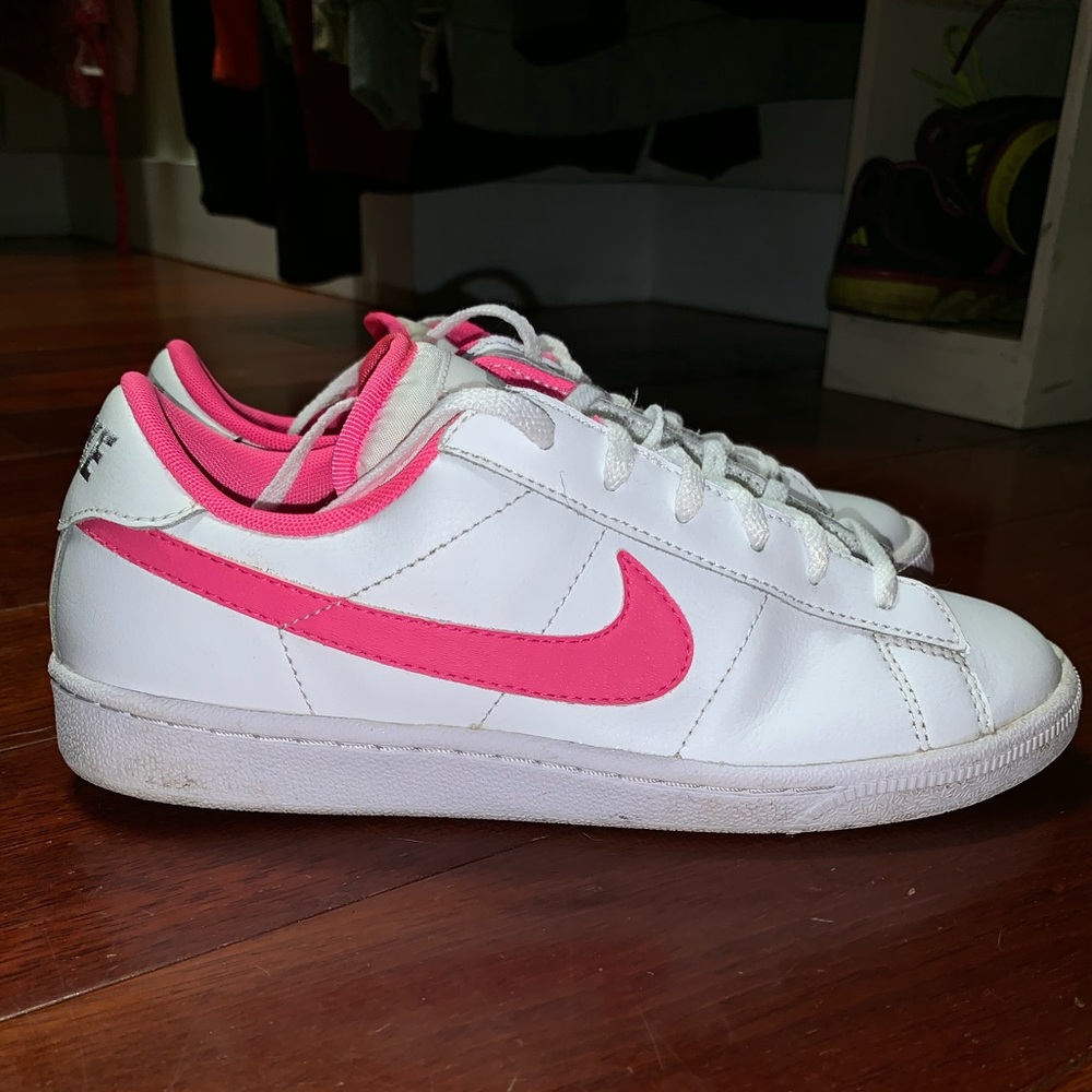 NIKE Court Royals White and Pink Sneakers - Picture 2 of 8